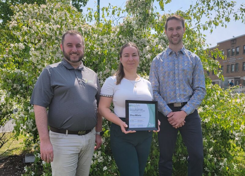 Francis Laramée, Executive Director of the BMP Foundation and member of the Effie Margaret Côté Scholarship Selection Committee; Elisa Mileto, recipient of the 2023 Effie Margaret Côté Scholarship; and Mathieu Giroux, nurse and member of the BMP Foundation Board of Directors.